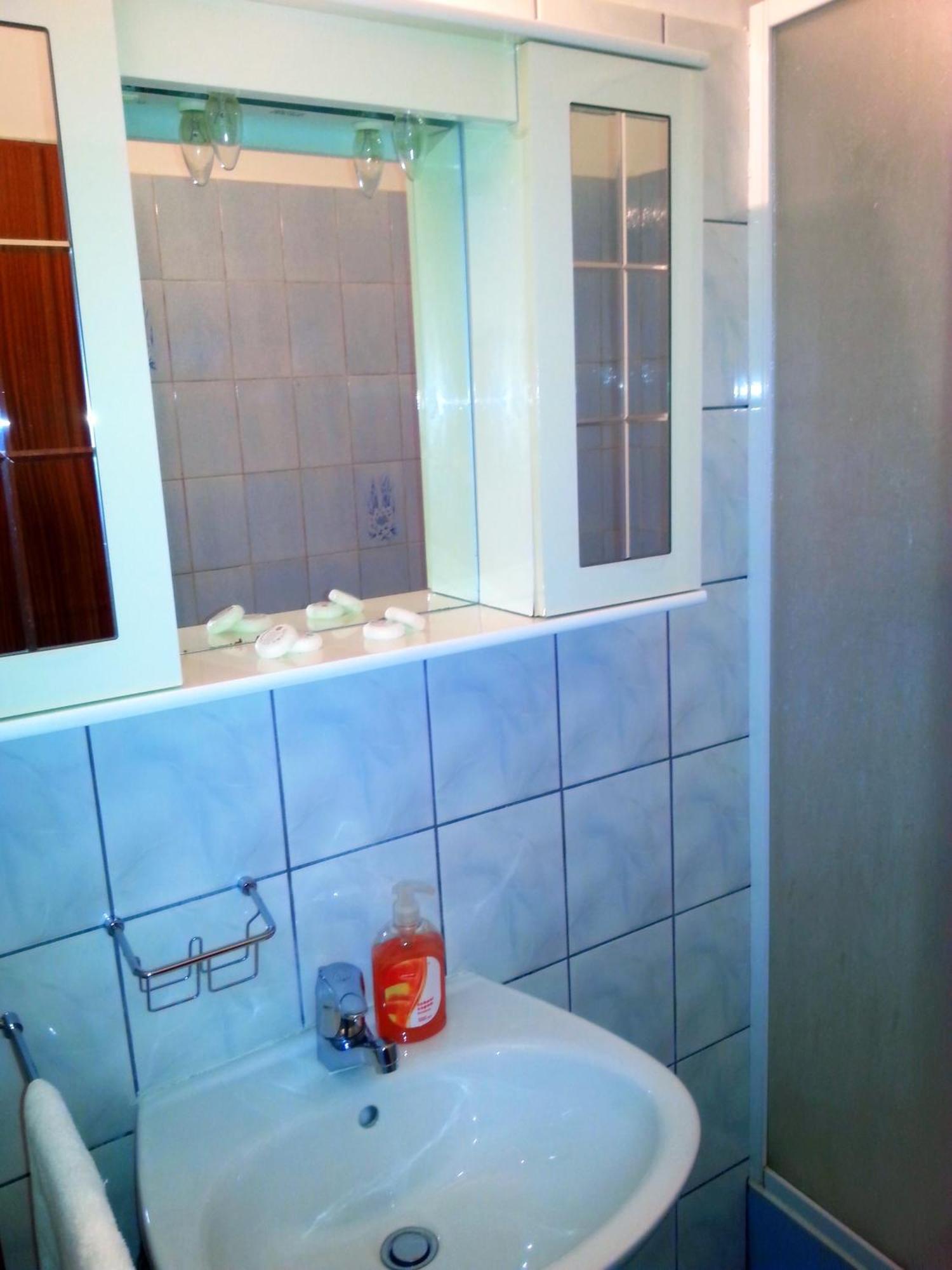 Apartments And Rooms Mare-Monti Starigrad Paklenica Habitación foto