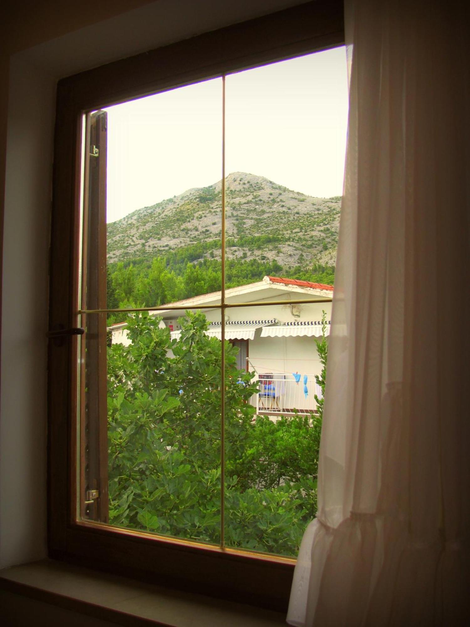 Apartments And Rooms Mare-Monti Starigrad Paklenica Habitación foto